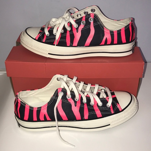 pink zebra converse